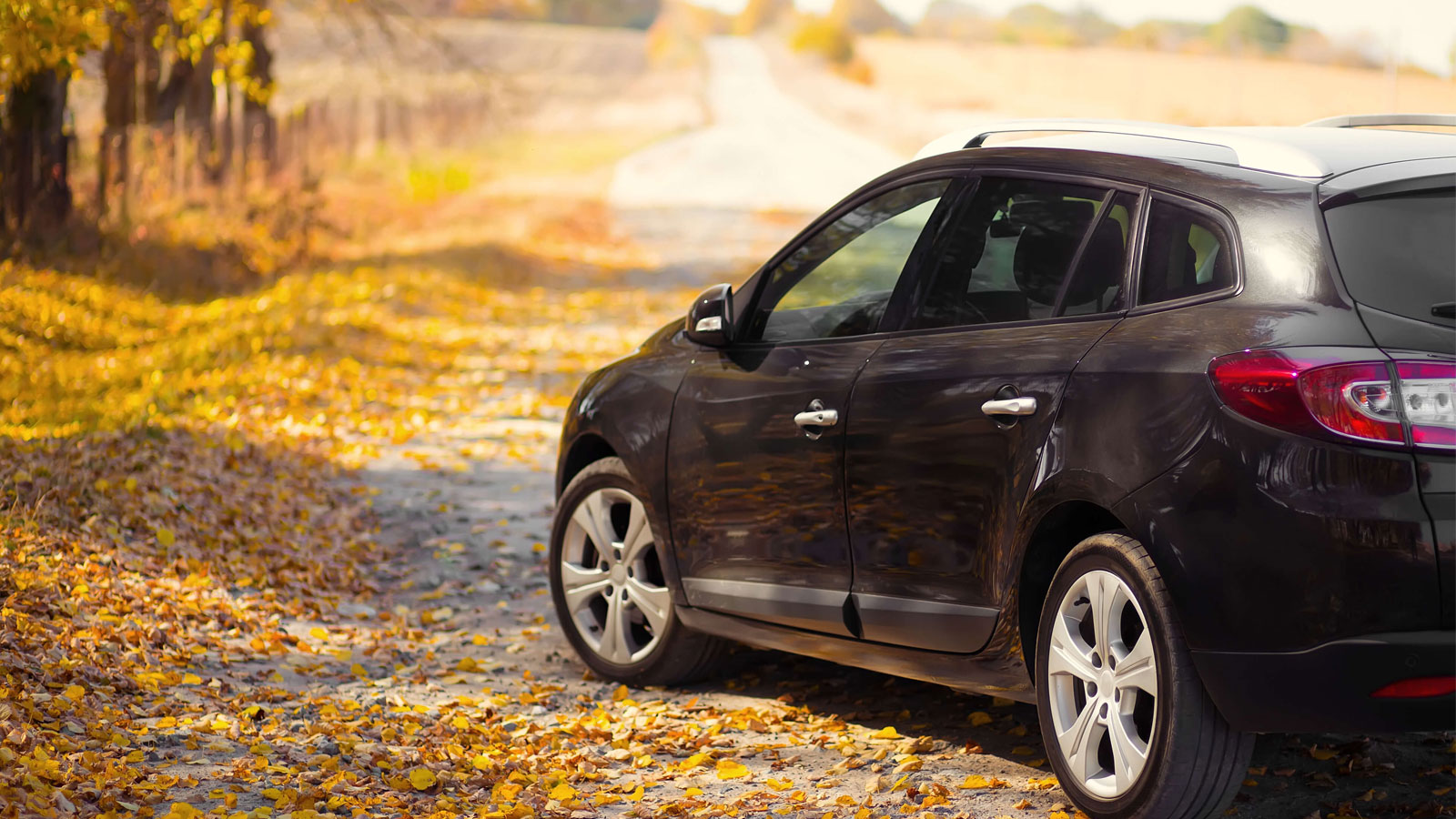 Η καταπόνηση από το καλοκαίρι και η αλλαγή στις καιρικές συνθήκες επιβάλλουν να πραγματοποιήσετε έναν έλεγχο στο αυτοκίνητό σας. 